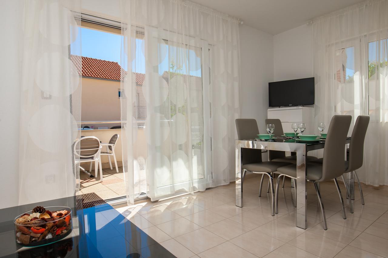 Vista Apartments Bol Zewnętrze zdjęcie