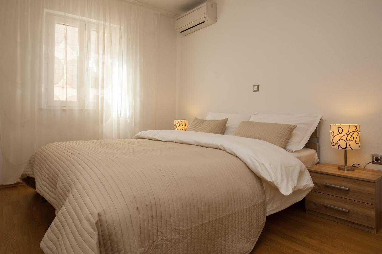 Vista Apartments Bol Zewnętrze zdjęcie