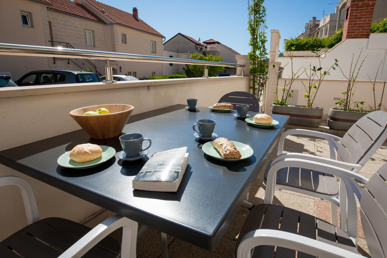 Vista Apartments Bol Zewnętrze zdjęcie
