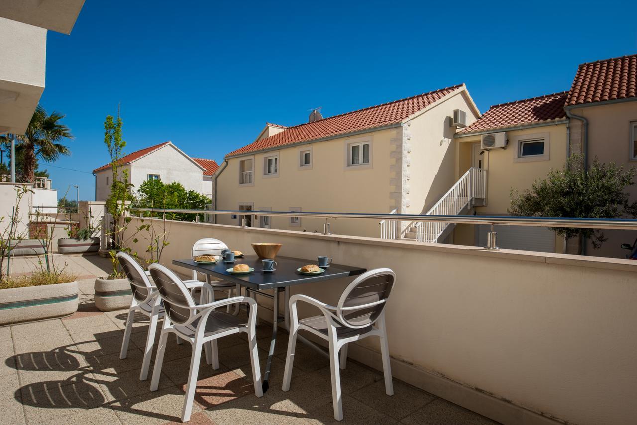 Vista Apartments Bol Zewnętrze zdjęcie
