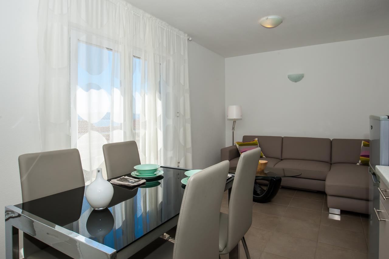 Vista Apartments Bol Zewnętrze zdjęcie