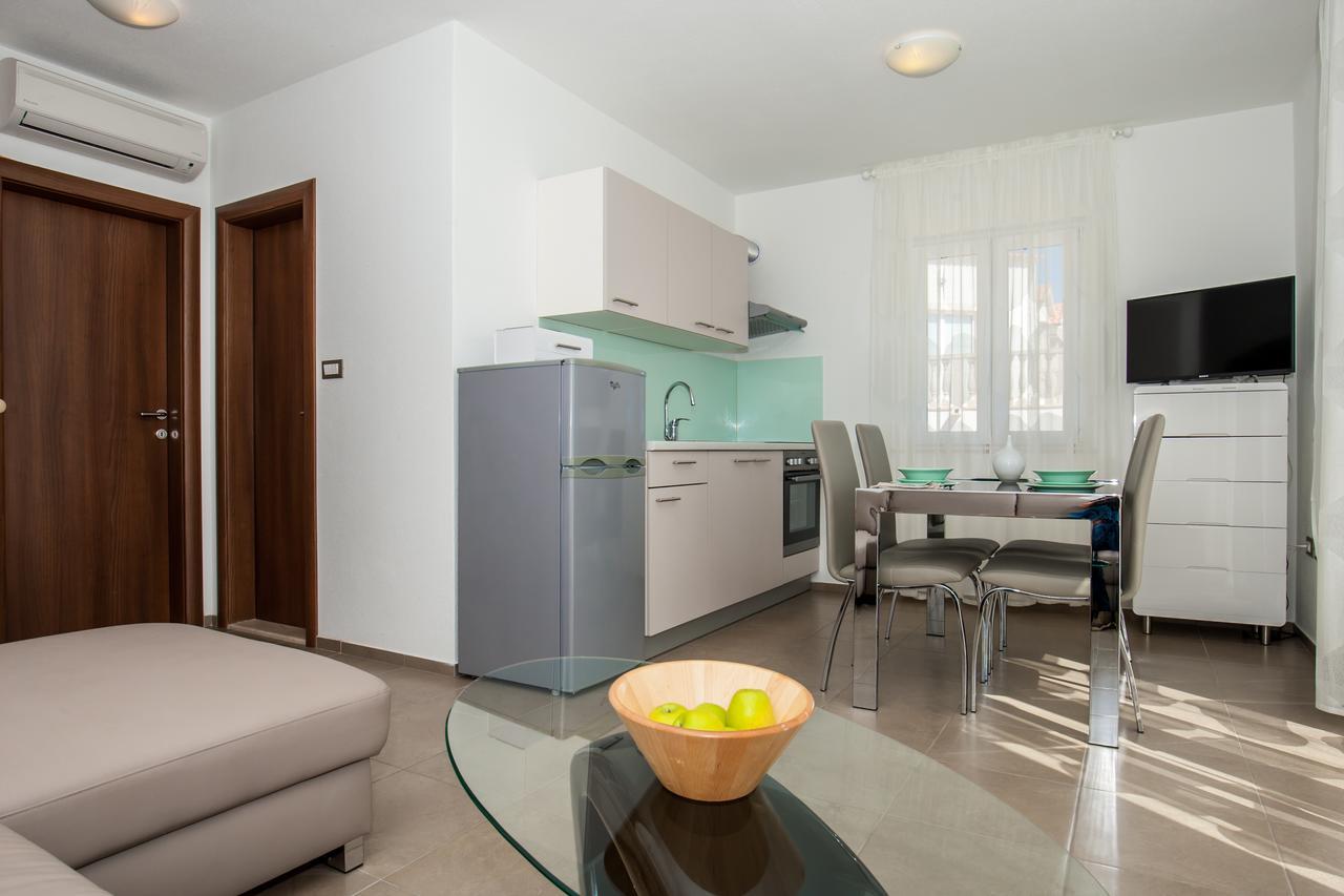 Vista Apartments Bol Zewnętrze zdjęcie