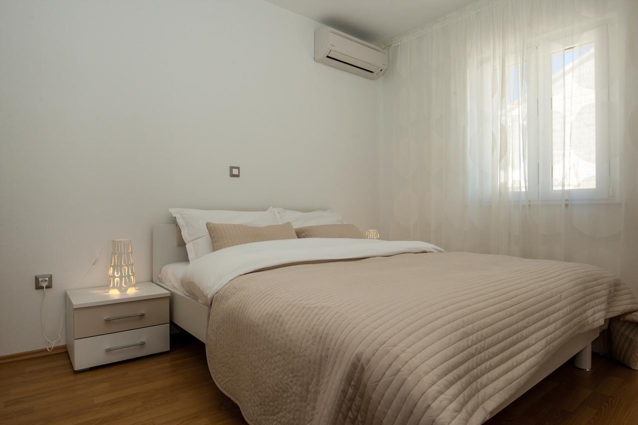 Vista Apartments Bol Zewnętrze zdjęcie