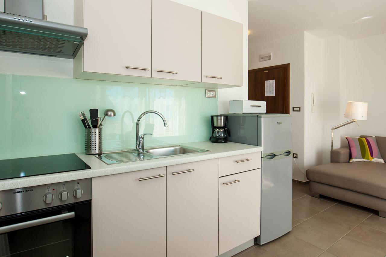 Vista Apartments Bol Zewnętrze zdjęcie